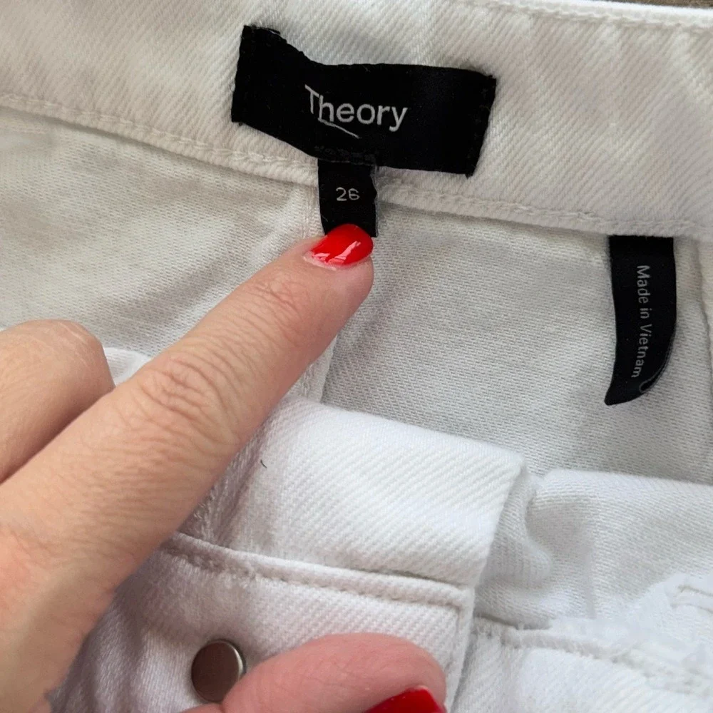 Vince white denim skirt‎ with front slit size 25